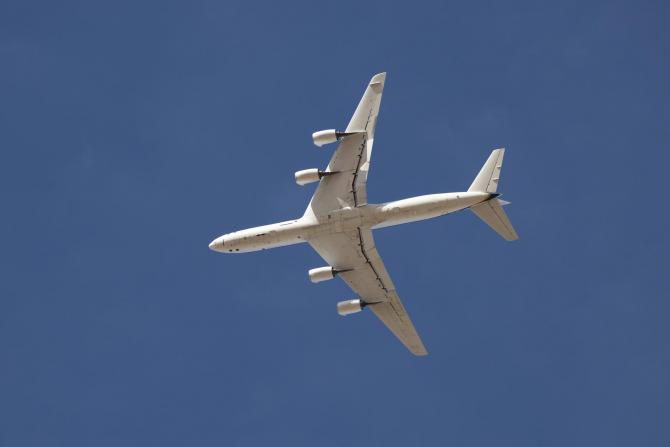 DC-8 lifts off from Air Force Plant 42 in Palmdale, Calif. NASA/Carla Thomas