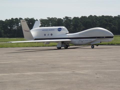 Global Hawk AV-6 after landing on Runway 22 in Wallops Flight Facility  (2012)